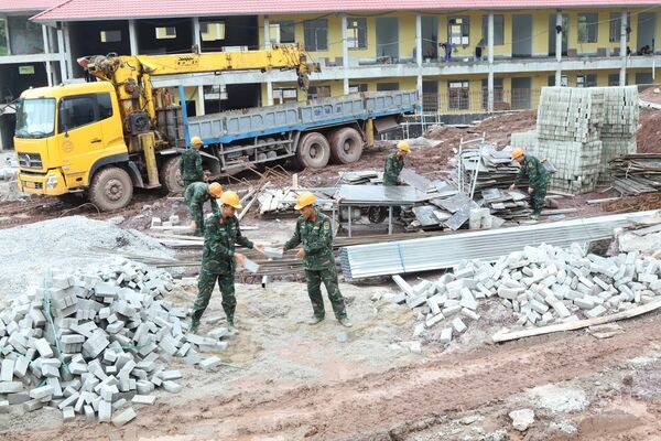 Lạng Sơn đẩy nhanh tiến độ xây dựng trường phổ thông nội trú liên cấp các xã biên giới