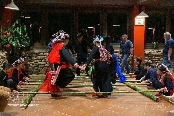 Developing inter-regional tourism products linked to local identities