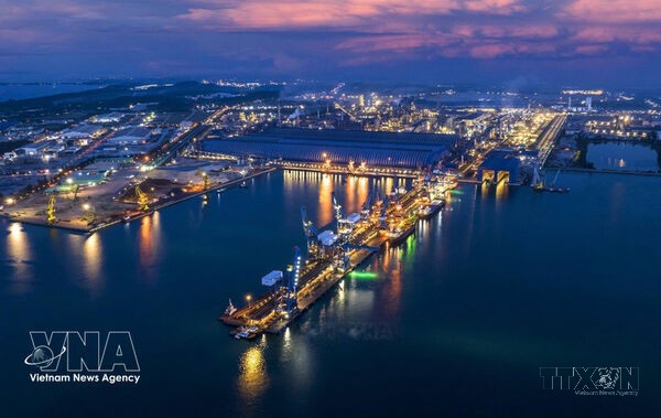 Dung Quat EZ, Quang Ngai IPs draw nearly 19.4 bln USD