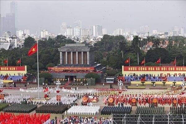 Một thế kỷ khát vọng, một Việt Nam vươn mình