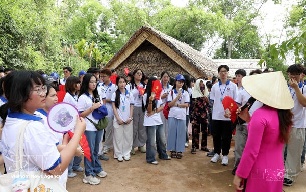 Vietnam sets new priorities to engage overseas Vietnamese in national development