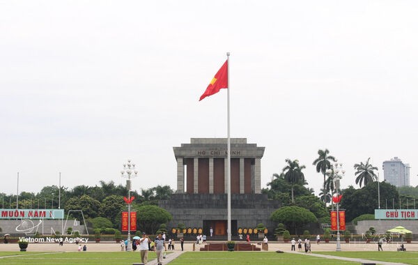 Leaders of nations extend congratulations to Vietnam on National Day