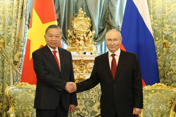 Tuyên bố chung về việc củng cố hơn nữa Quan hệ Đối tác Chiến lược toàn diện Việt Nam-Nga trong giai đoạn mới