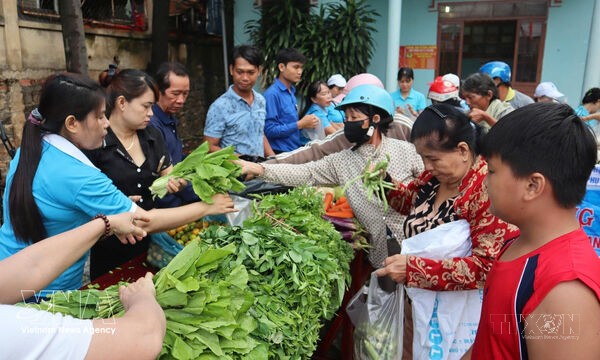 Zero-dong stall’ spreads spirit of solidarity in Dong Nai city