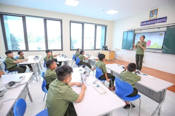 People’s Public Security Cultural School No. 4 – Where Dreams Take Flight