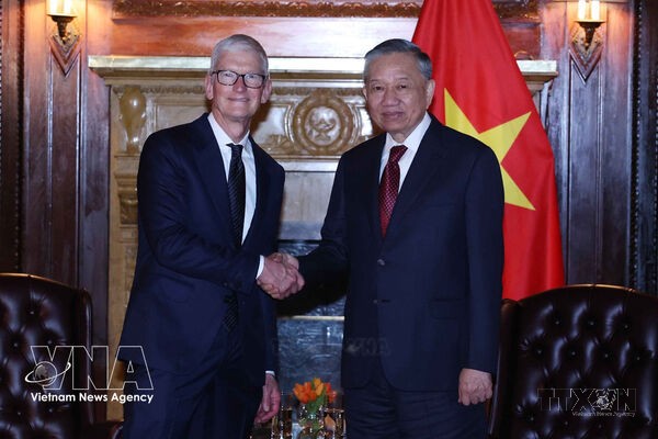 Top Vietnamese leader meets representatives of major US groups in New York
