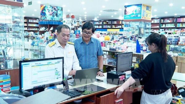 Từ chính sách phổ cập đến “ngôi nhà số” cho hộ kinh doanh