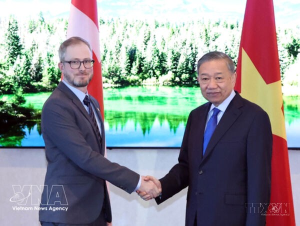 CPV attaches importance to traditional friendship with Communist Party of Canada: Top leader