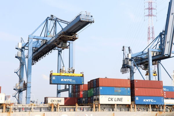 Manufacturing, trade sustain Vietnam’s economic growth: Standard Chartered