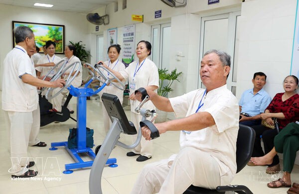 Vietnam moves to adapt to rapid population ageing, expand silver economy
