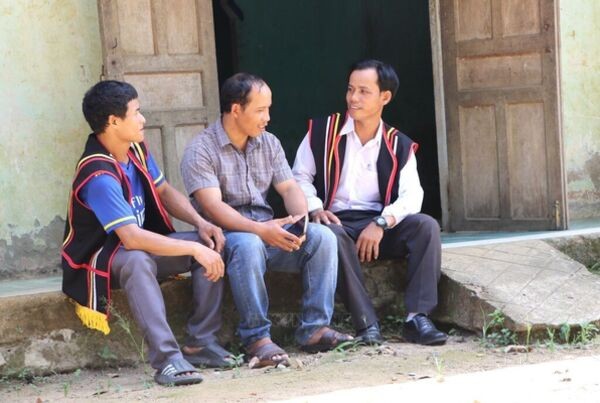 Learning ethnic languages to stay close to and better serve people
