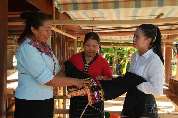 Renewing grassroots officials: Creating source for modern governance