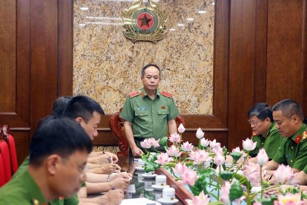 Lieut. Gen. Nguyen Thanh Tung - Commander’s mark in safeguarding peace in capital
