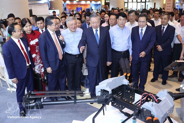 Vietnamese entrepreneurs pioneer innovation, drive development