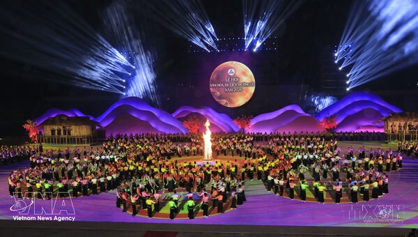 Muong Lo Festival 2026 opens with grand Xoe dance performance