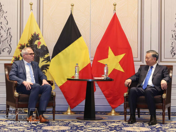 General Secretary, President To Lam receives Minister-President of Belgium's Flanders