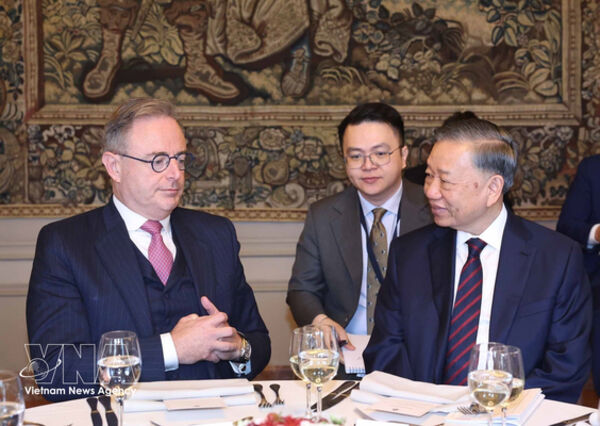 Vietnamese, Belgian leaders agree to enhance multifaceted collaboration