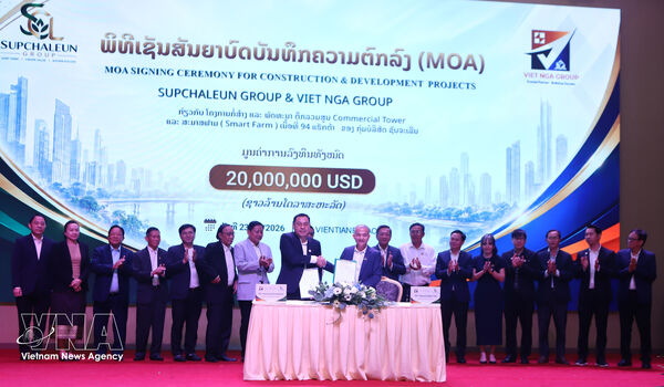 Vietnam, Laos firms sign deals on property, smart farming projects