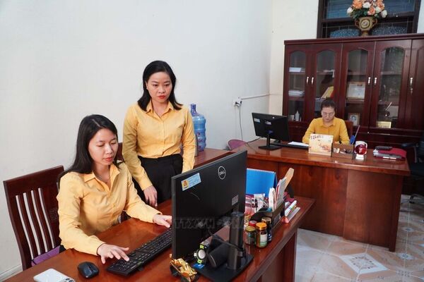 Nghe An uses performance results to evaluate officials