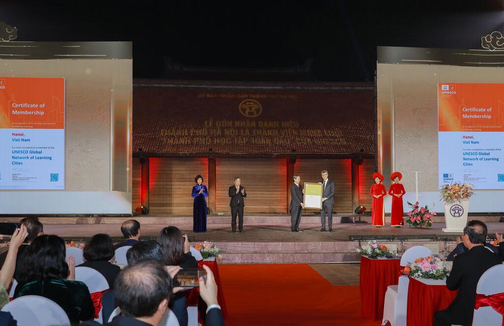 Lễ đón nhận danh hiệu thành phố Hà Nội là thành viên Mạng lưới Thành phố học tập toàn cầu của UNESCO