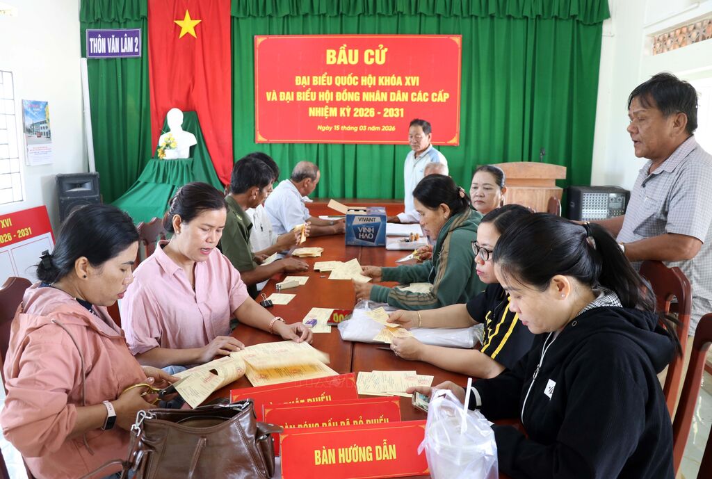 Bầu cử Quốc hội và HĐND: Khánh Hoà đổi mới cách thức tuyên truyền, tạo khí thế sôi nổi của 
