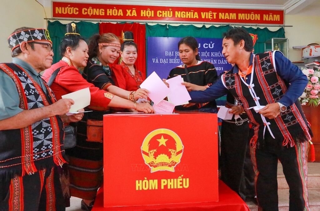 Cả nước đạt tỷ lệ 99,38% số cử tri tham gia bỏ phiếu