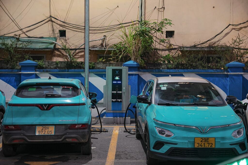 Hanoi prepares infrastructure for green transport transition