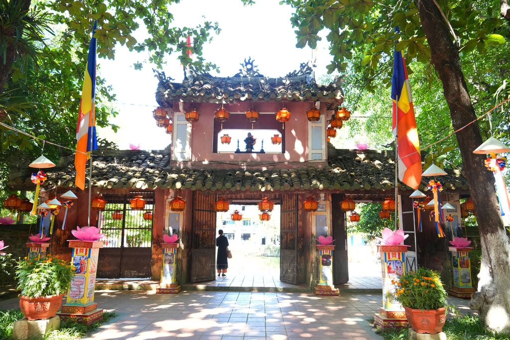 Cố đô Huế rực rỡ sắc màu chào đón Đại lễ Phật đản