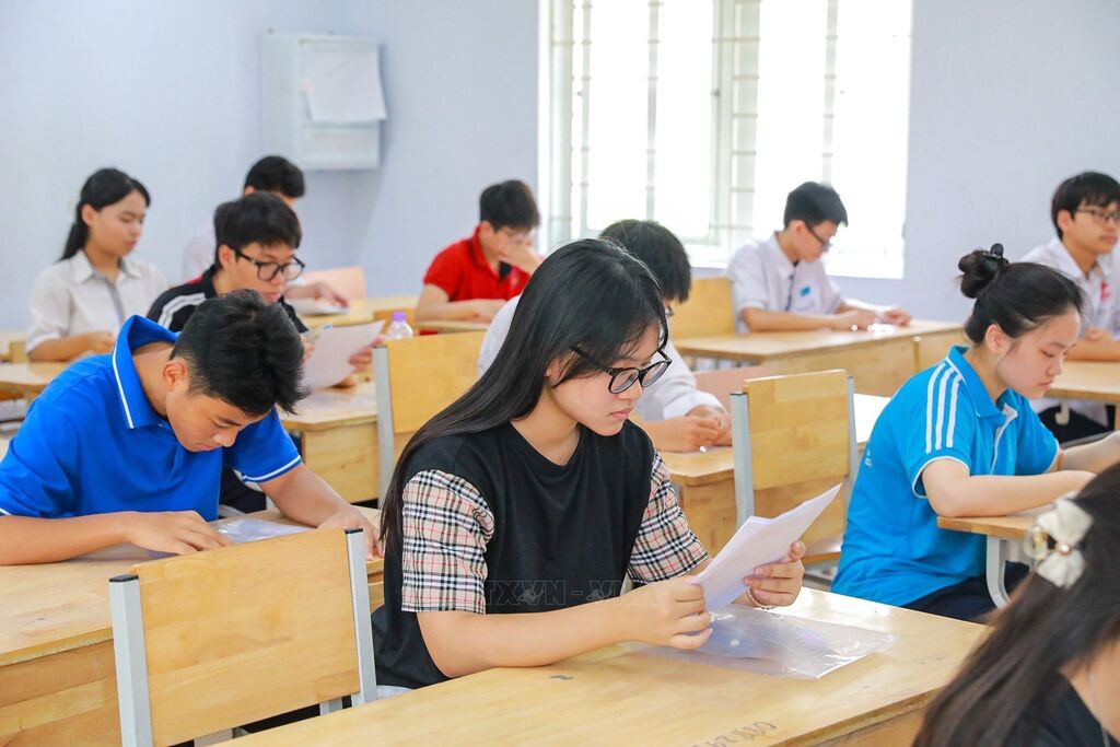 Gần 125.000 thí sinh Hà Nội bước vào Kỳ thi tuyển sinh lớp 10 năm học 2026 - 2027