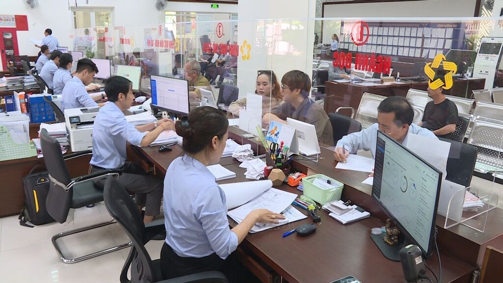 TP. Hồ Chí Minh: Một năm nhìn lại công tác vận hành chính quyền địa phương hai cấp