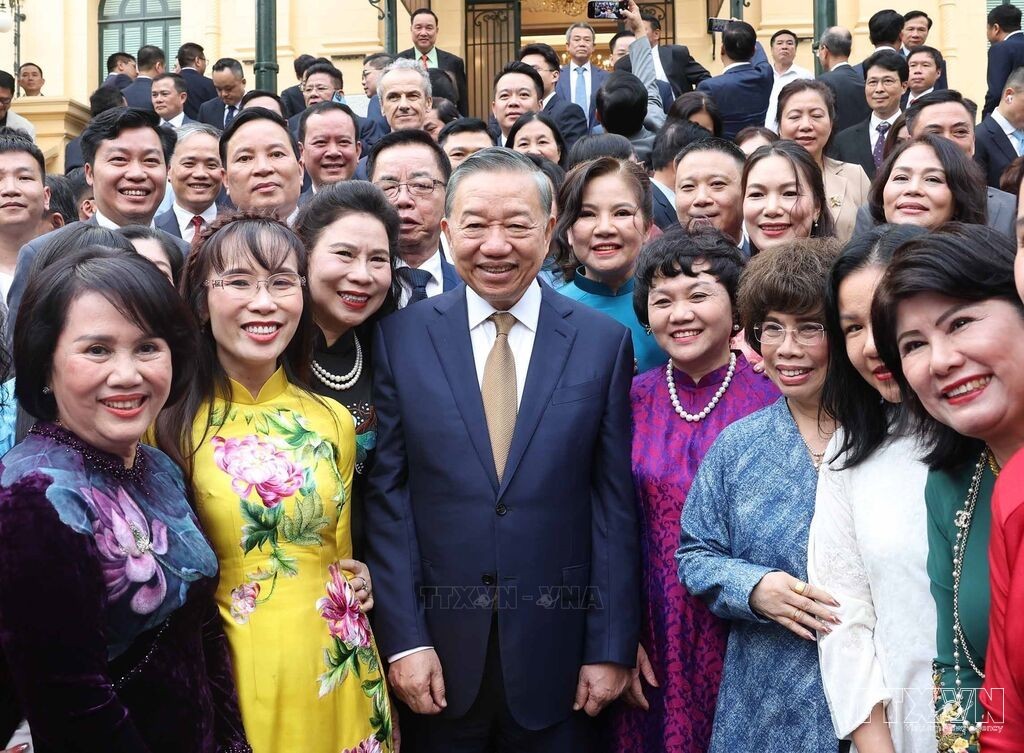 Tổng Bí thư, Chủ tịch nước Tô Lâm gặp mặt doanh nghiệp tiêu biểu