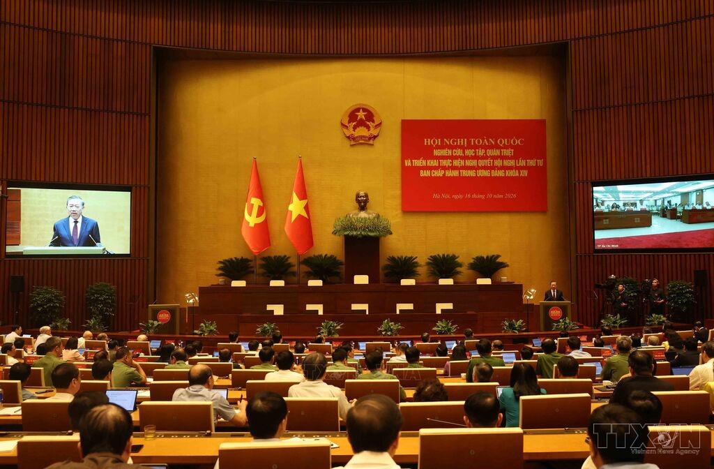 Hội nghị toàn quốc quán triệt, triển khai thực hiện Nghị quyết Trung ương 4