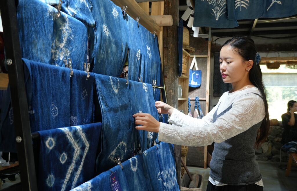 Trải nghiệm sắc chàm trên hành trình khám phá Cao Bằng